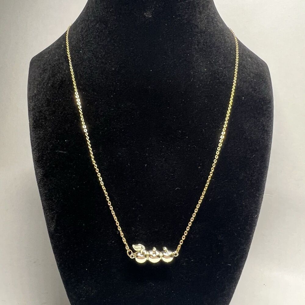 Vintage Two-Tone Triple Apple Pendant Necklace Gold Tone Chain Silver Tone 19"